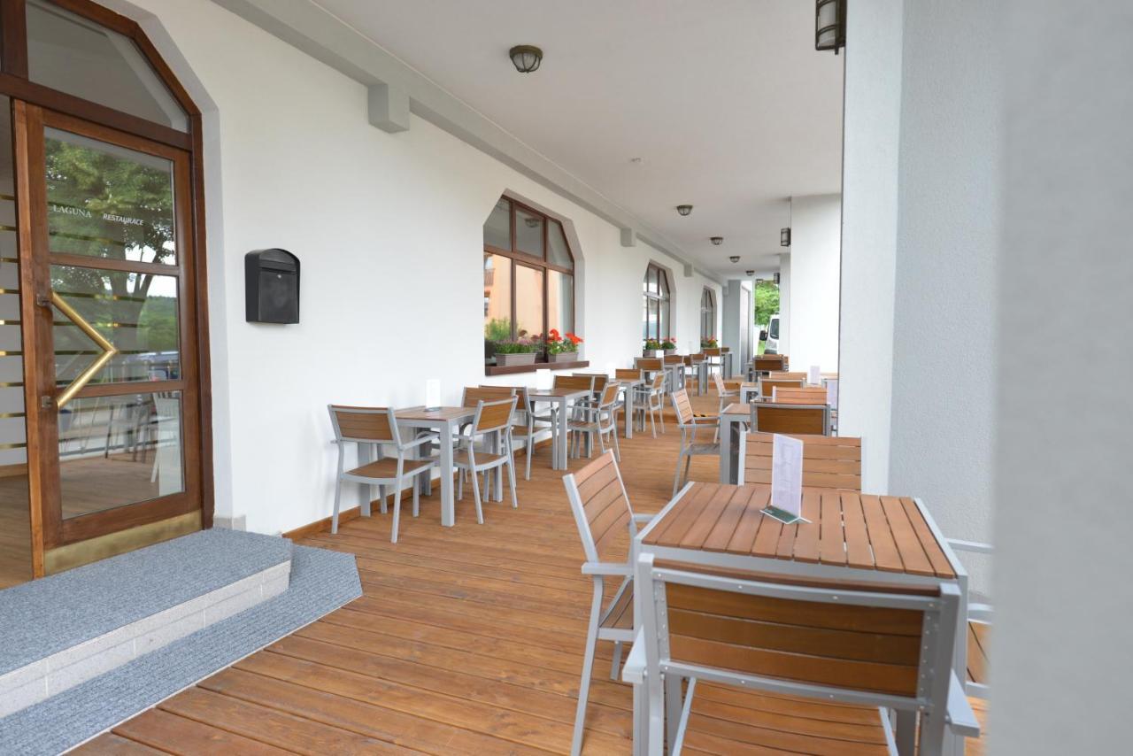 Hotel Laguna & Restaurant Budweis Exterior foto